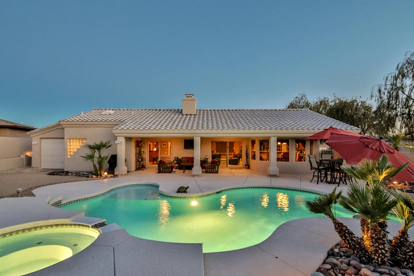 After a slight dip last month, prices again rose to a median $300,000, according to the Lake Havasu Market Report for March 2020. Sales fell off slightly while inventory dropped off significantly from last year.