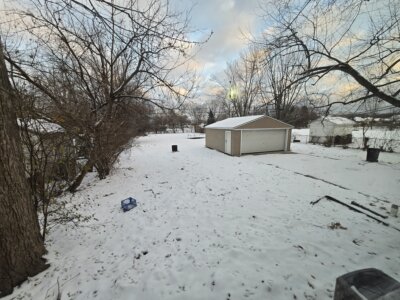 Reality Real Estate Professionals Monroe Mi Backyard 1