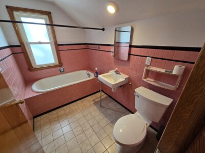 Reality Real Estate Professionals Monroe Mi Bath 1