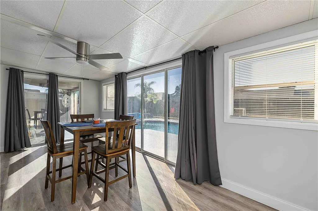 Reality Real Estate Professionals Monroe Mi Dining 2