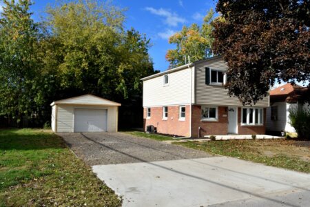 Reality Real Estate Professionals Monroe Mi Front 