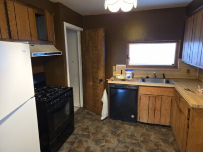 Reality Real Estate Professionals Monroe Mi Kitchen 1