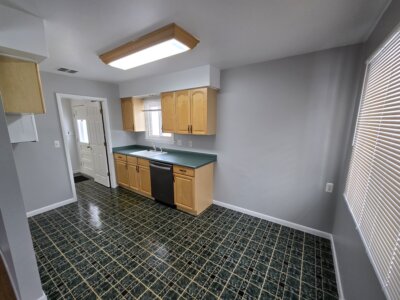 Reality Real Estate Professionals Monroe Mi Kitchen 4
