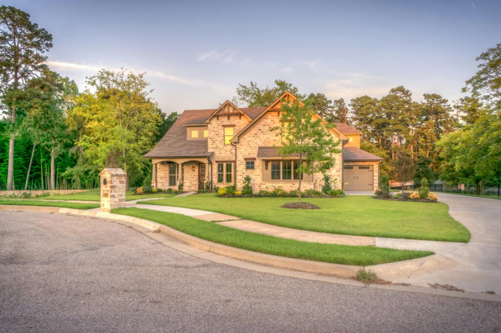 Patti Loveless Agent Rockmart Ga Curb Appeal Repairs to Make Before Selling a House 