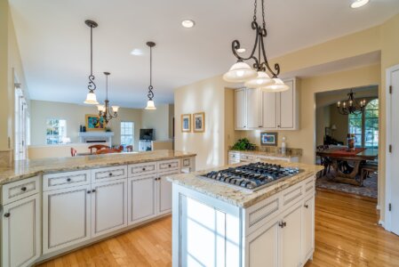 Cindi Infiesto Fort Myers Fl Real Estate White Kitchen Island Stove