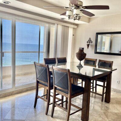 Baja Brokers Plaza Oceana Bcn Img 4856