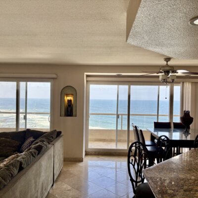 Baja Brokers Plaza Oceana Bcn Img 4866