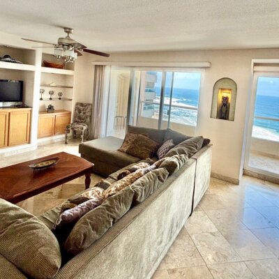 Baja Brokers Plaza Oceana Bcn Img 4872