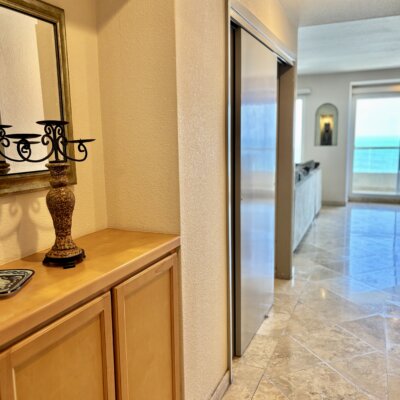 Baja Brokers Plaza Oceana Bcn Img 4881