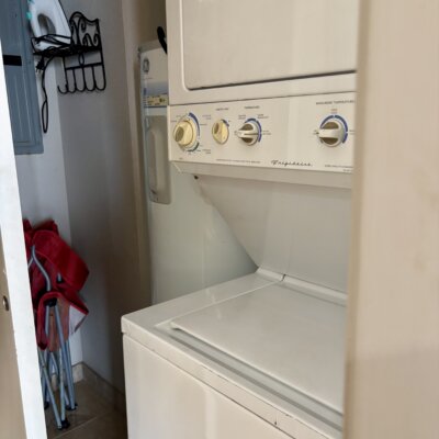 Baja Brokers Plaza Oceana Bcn Img 4884