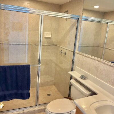 Baja Brokers Plaza Oceana Bcn Jenifer Mendoza Plaza Oceana Bcn Img 3906