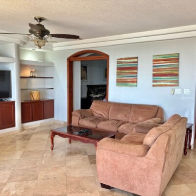 Baja Brokers Plaza Oceana Bcn Jenifer Mendoza Plaza Oceana Bcn Img 3964 1