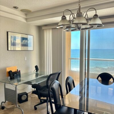 Baja Brokers Plaza Oceana Bcn Jenifer Mendoza Plaza Oceana Bcn Img 3974