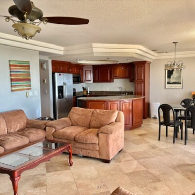 Baja Brokers Plaza Oceana Bcn Jenifer Mendoza Plaza Oceana Bcn Img 3976